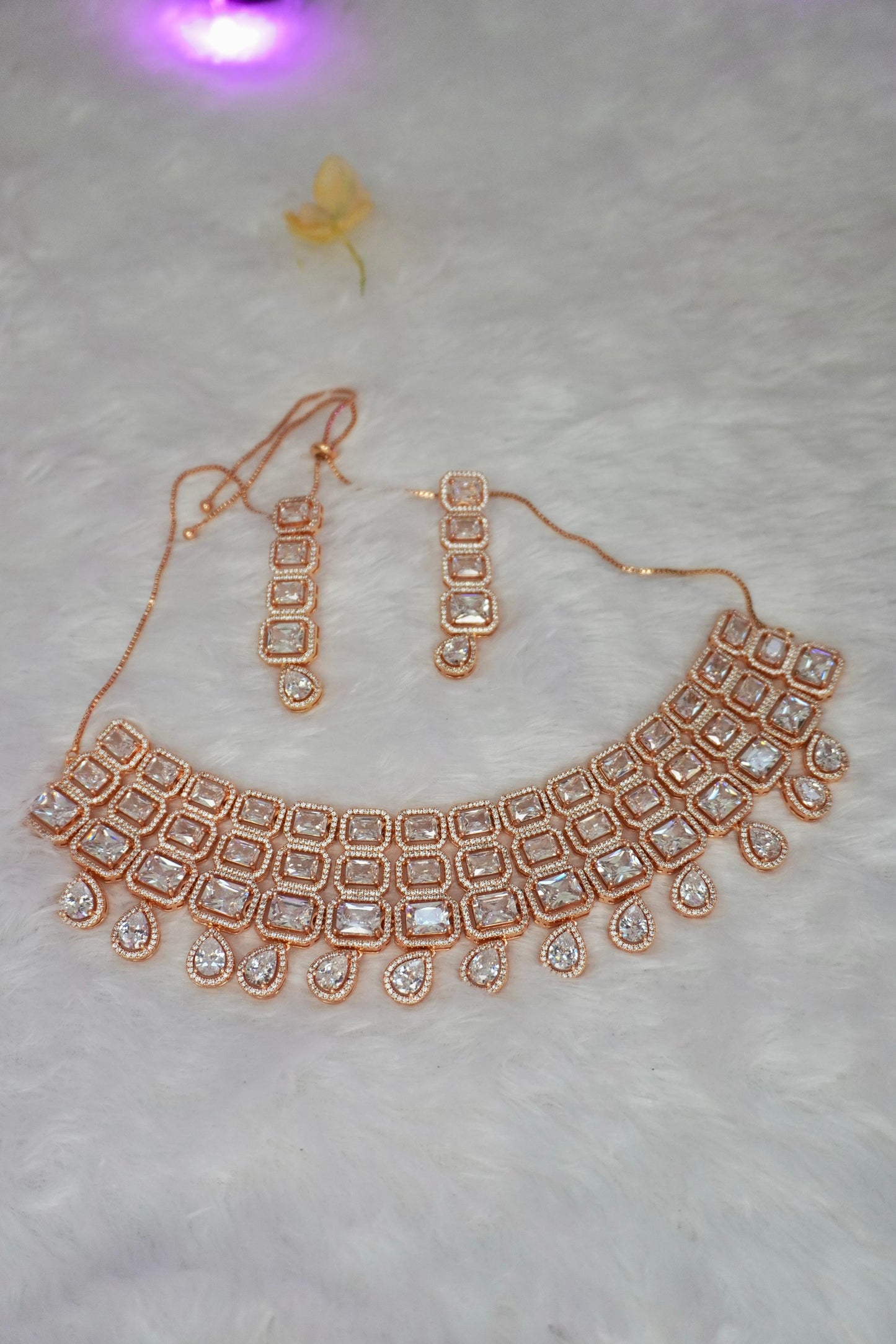 ad necklace set