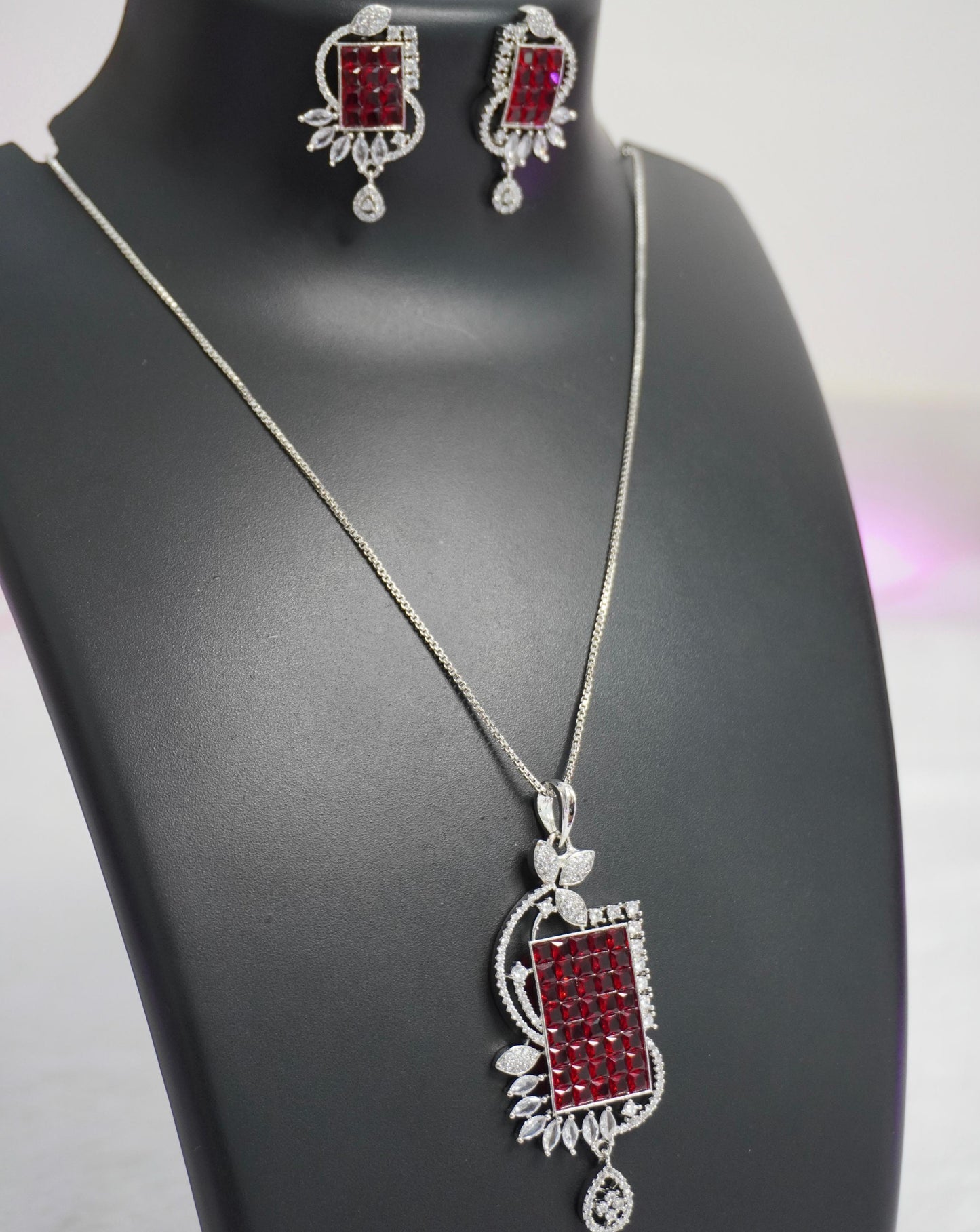 ad pendant necklace set