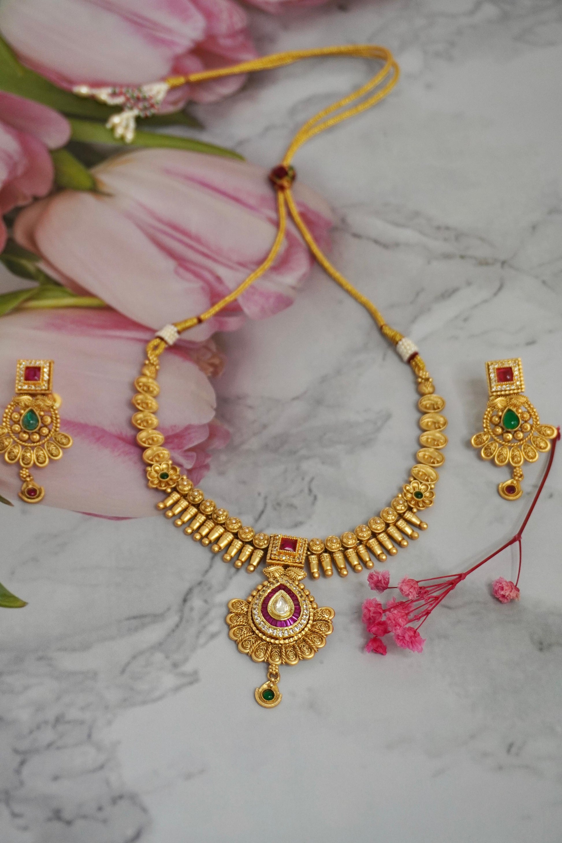 Kundan Antique gold necklace set