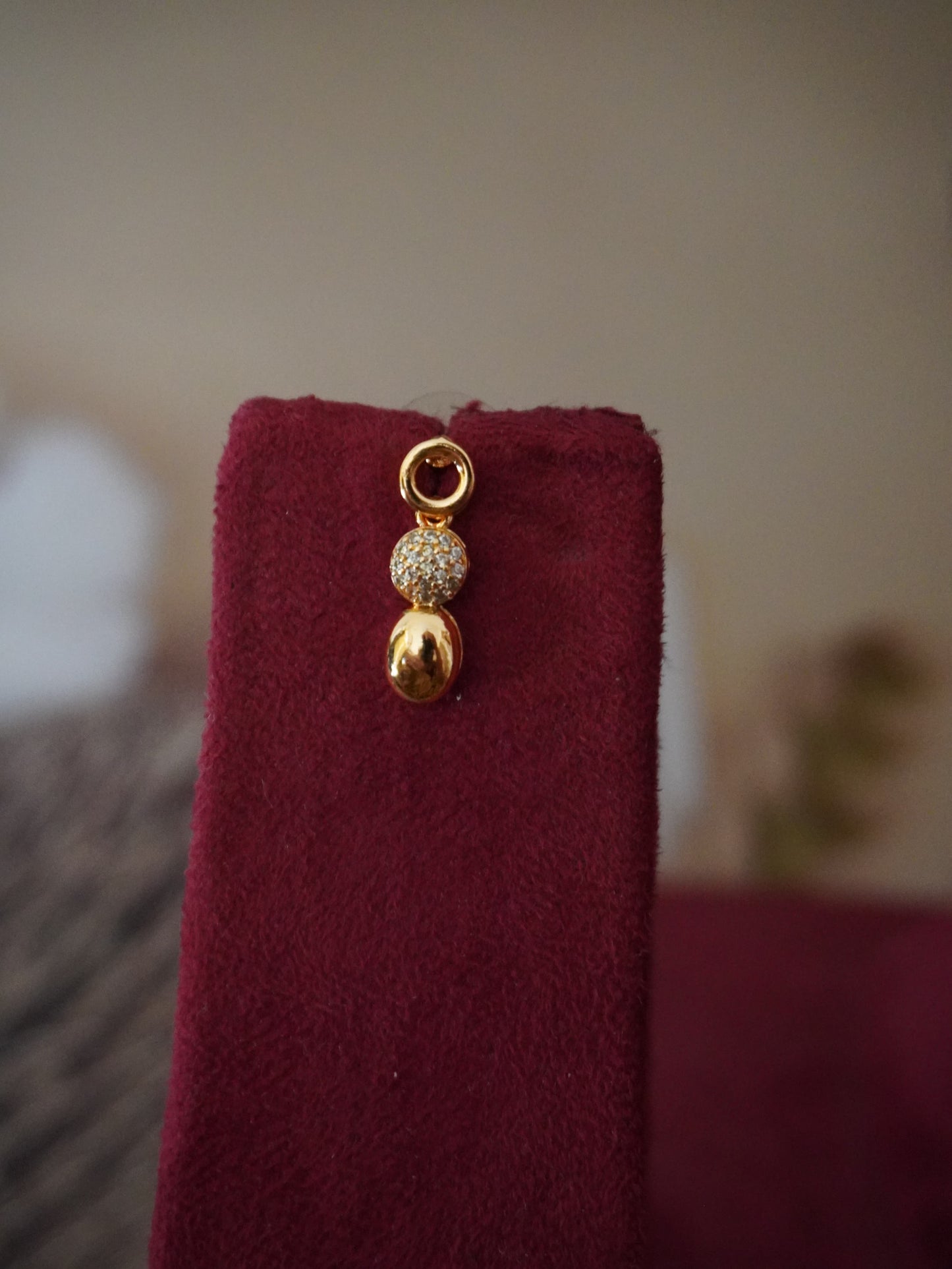 Edda rose gold ad necklace