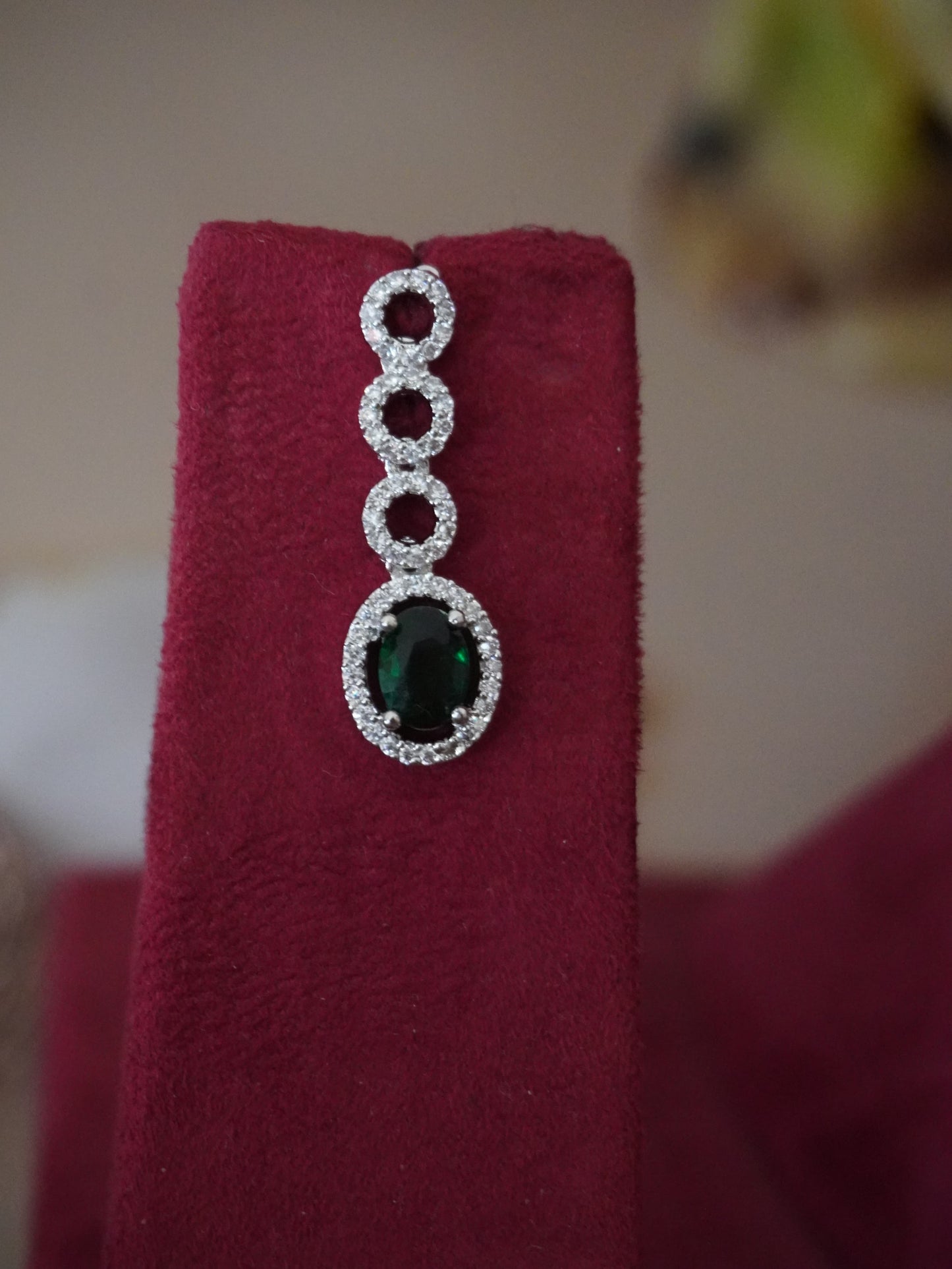 Madhubala green ad necklace