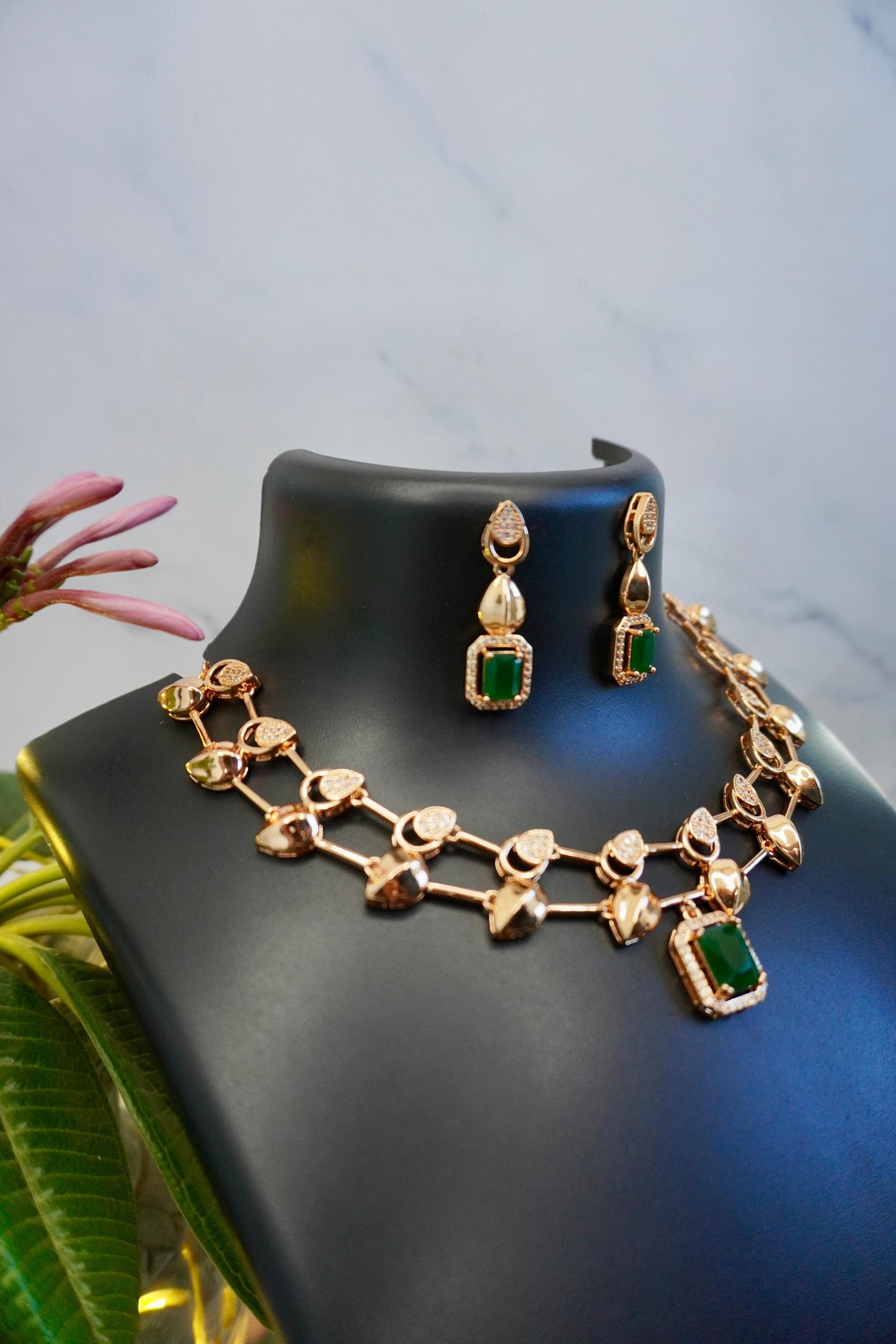 green ad necklace set