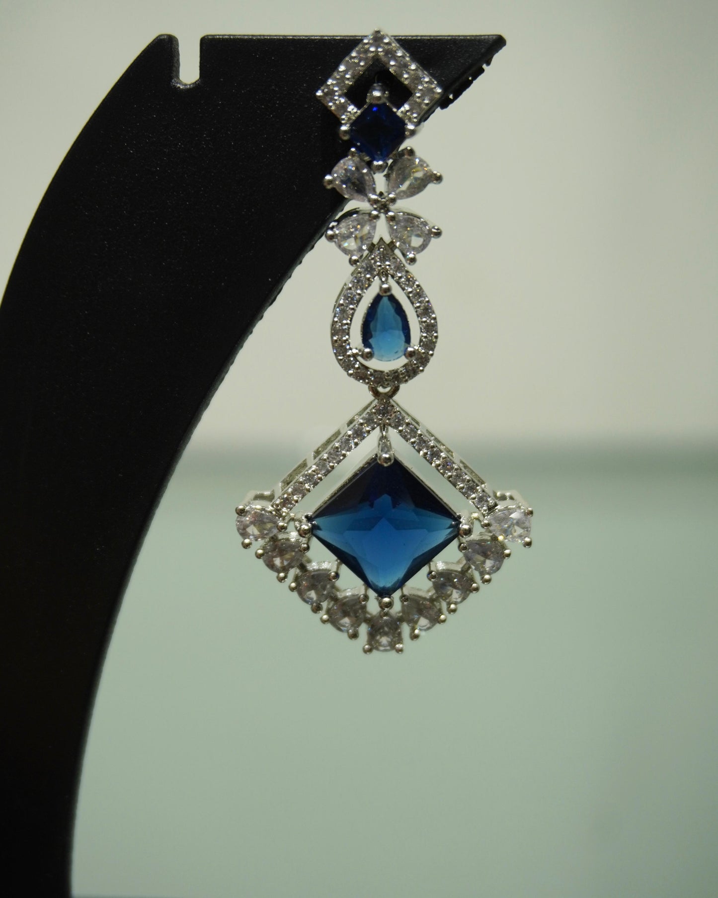 Elina's AD Earring E020