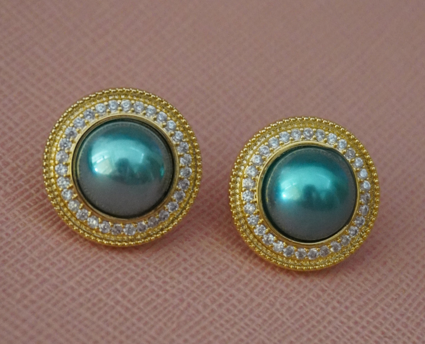 Kaitaki Green AD Studs