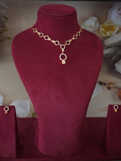 Arohi rose gold ad necklace