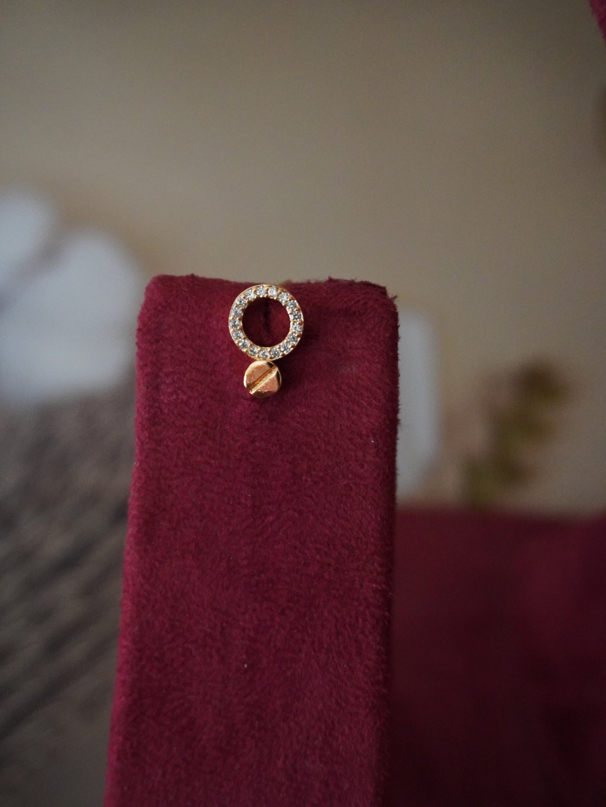 Arohi rose gold ad necklace