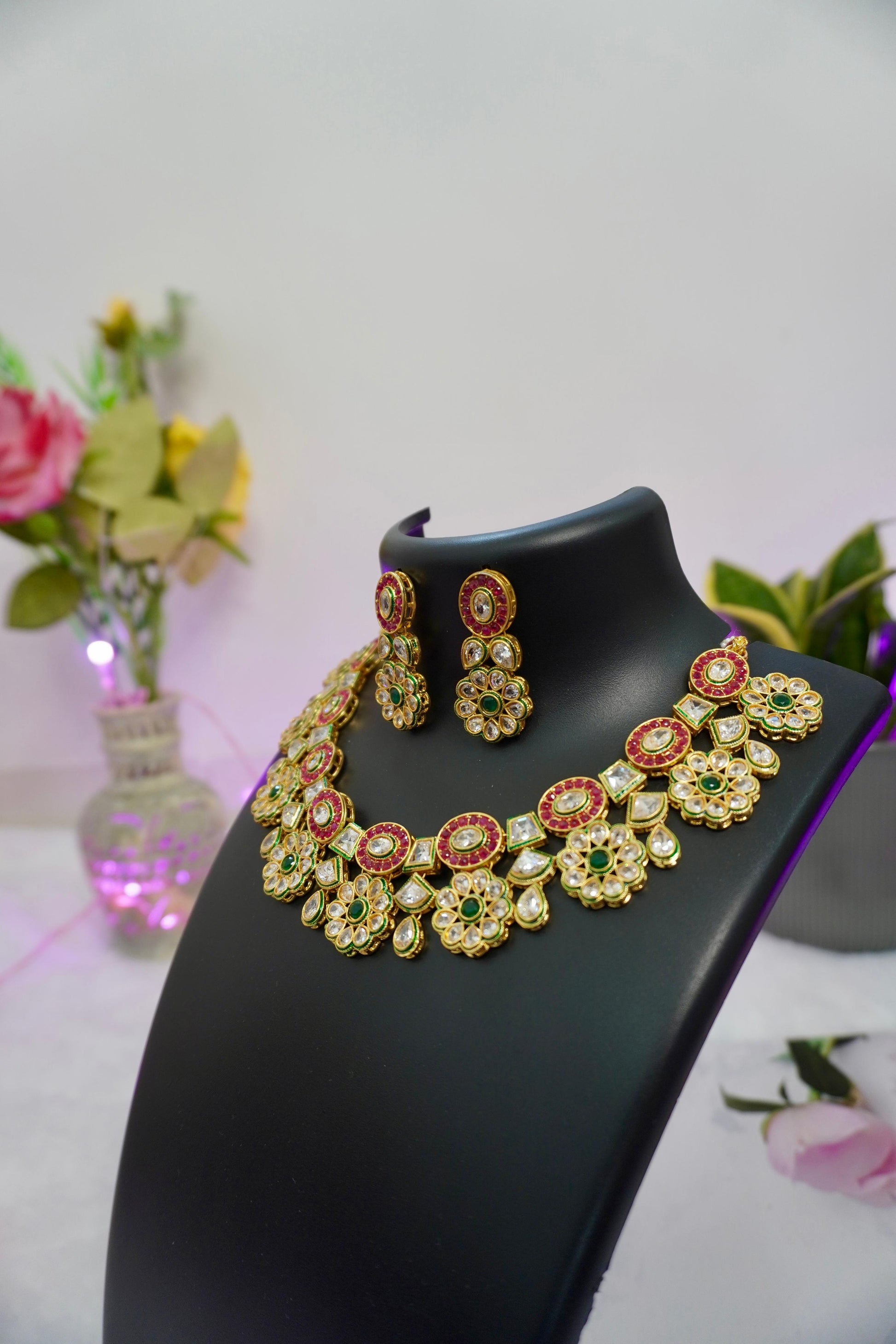 red green kundan necklace and earrings