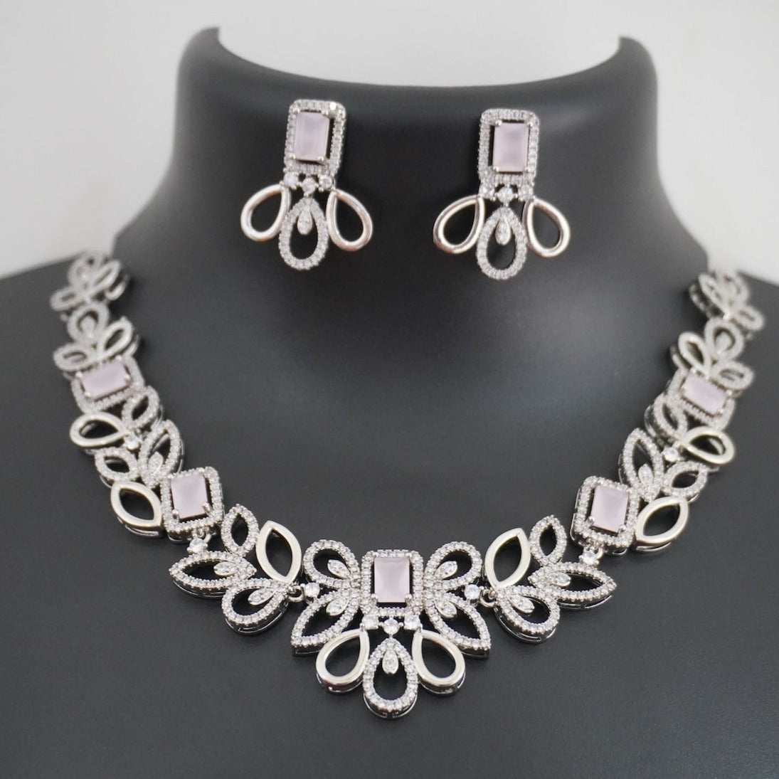 AD Stone Necklace Set