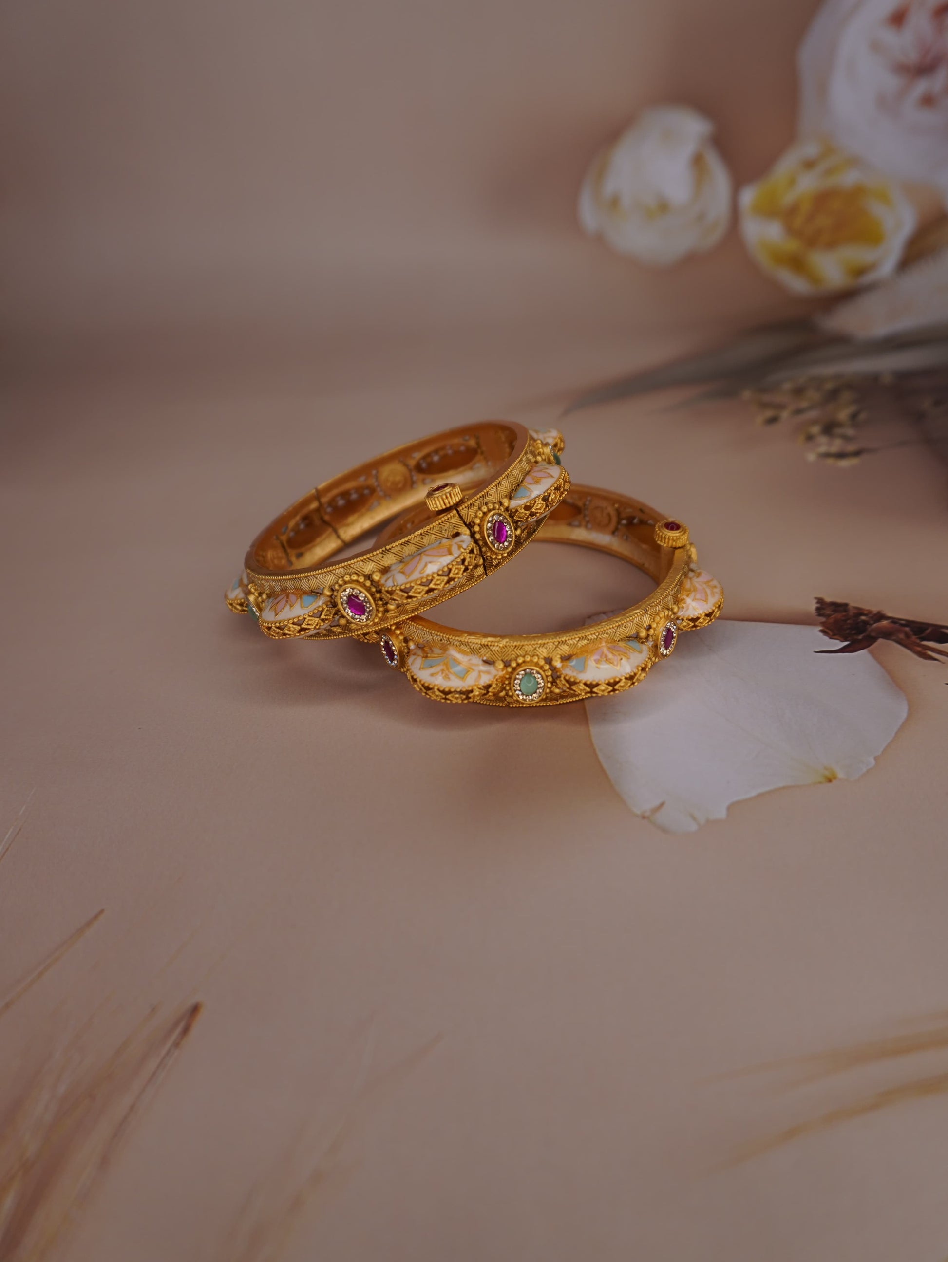 Royal Traditional Bangles