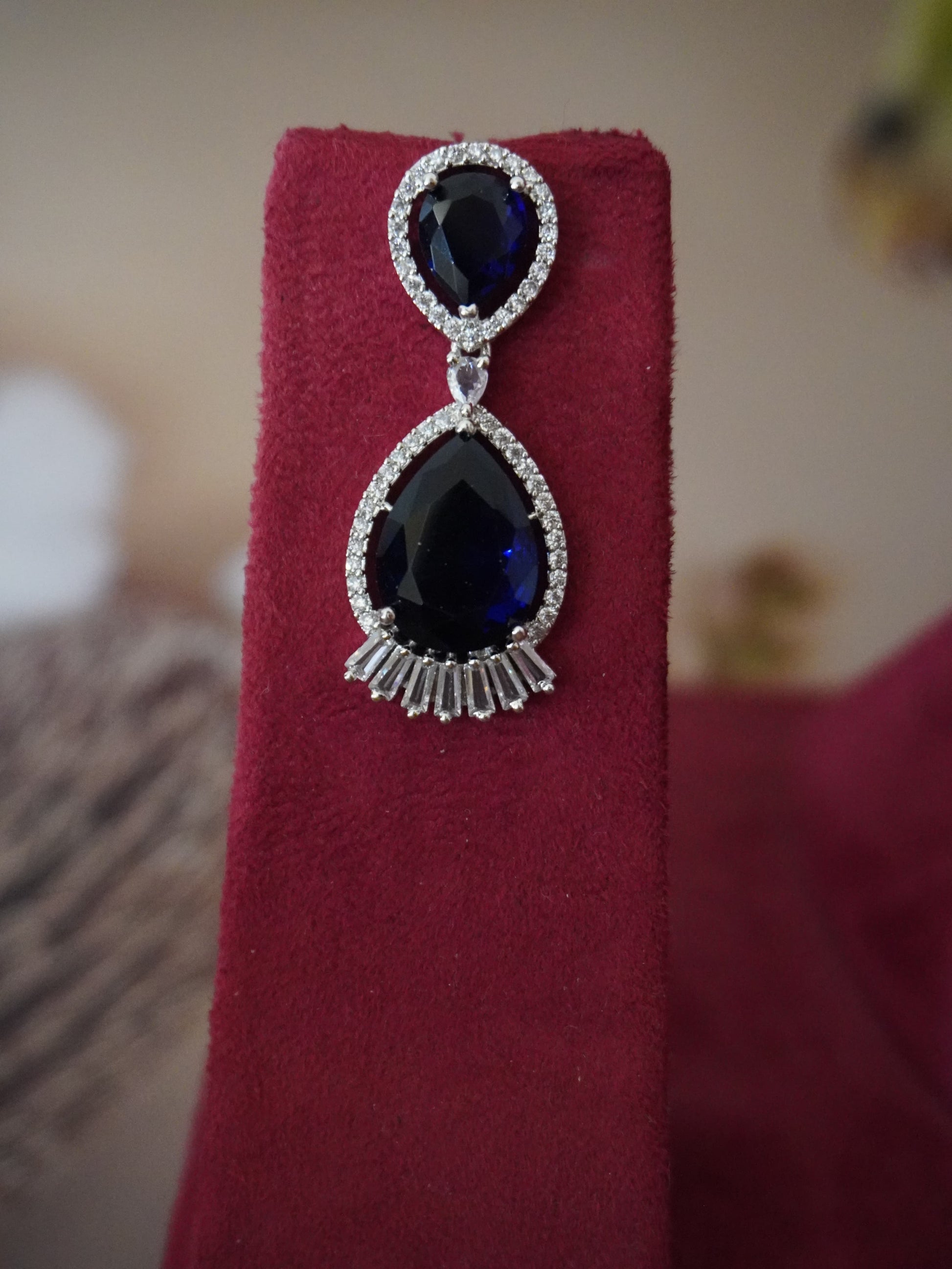 Sapphire blue American diamond necklace