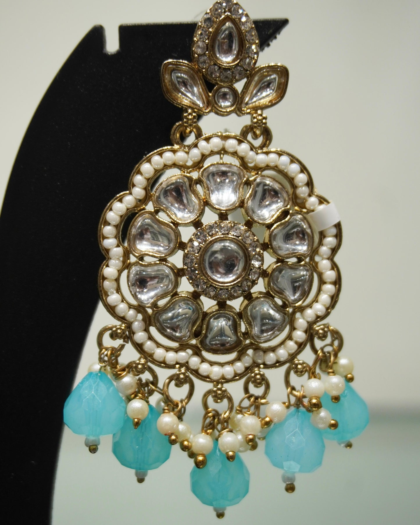 Livia's kundan Earring E024