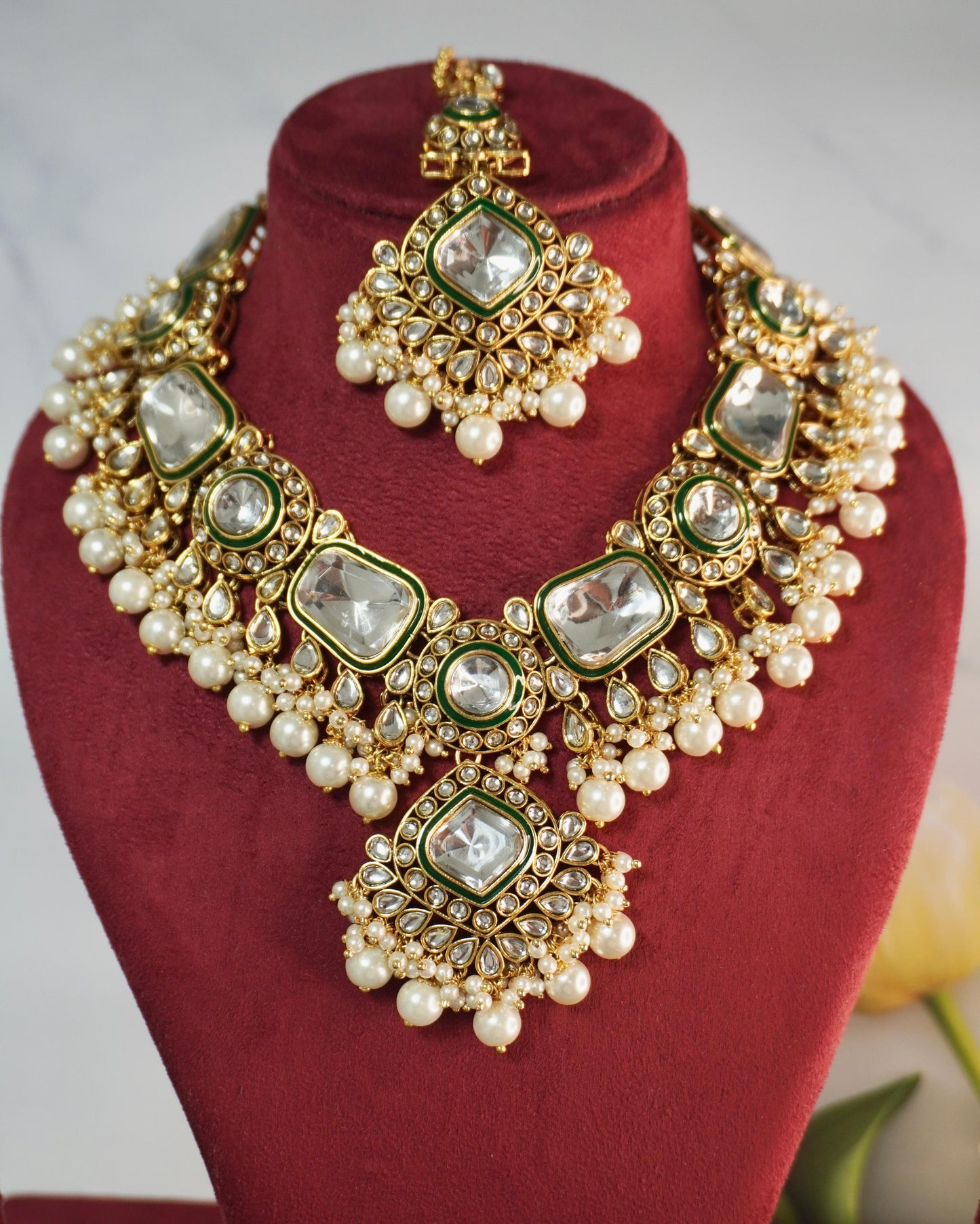 Pia's Kundan necklace set KO100